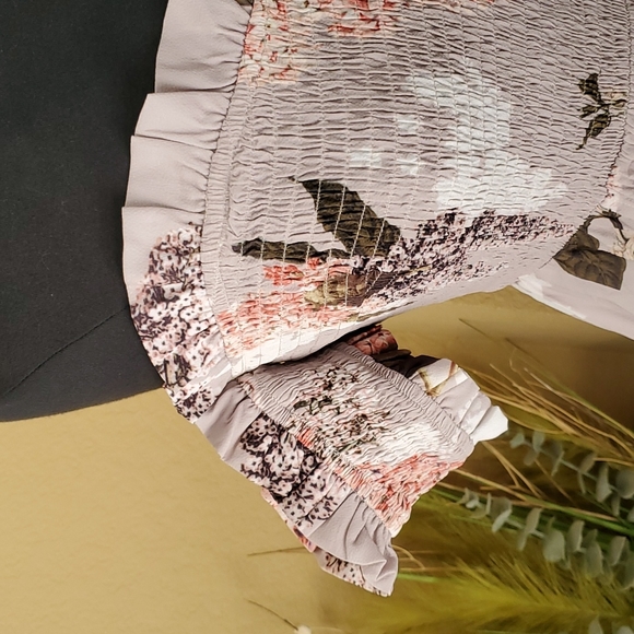 🛑SOLD🛑 🆕️ Lime Lush Taupe Floral Off Shoulder High Low Maxi Dress SIZE: M - Picture 4 of 13